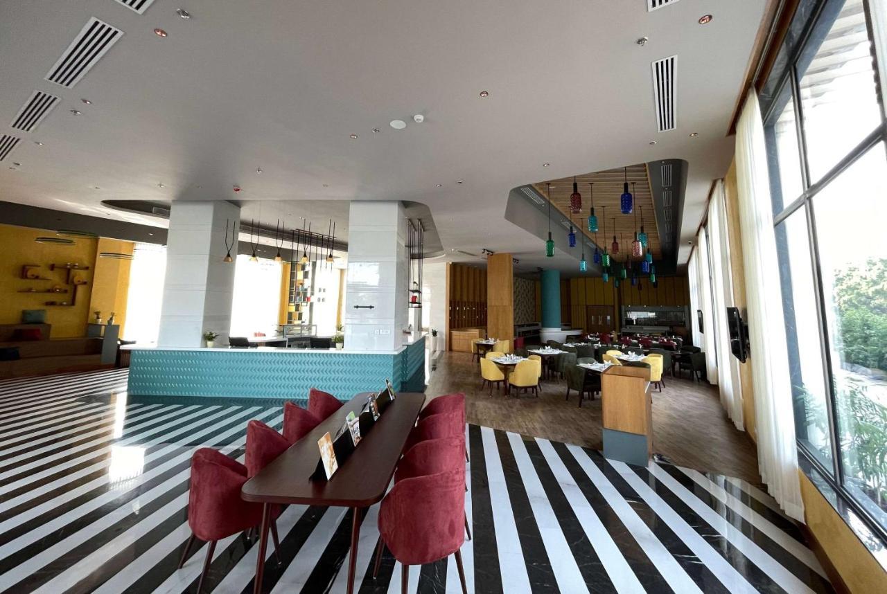Ramada Encore By Wyndham Amritsar Airport Dış mekan fotoğraf