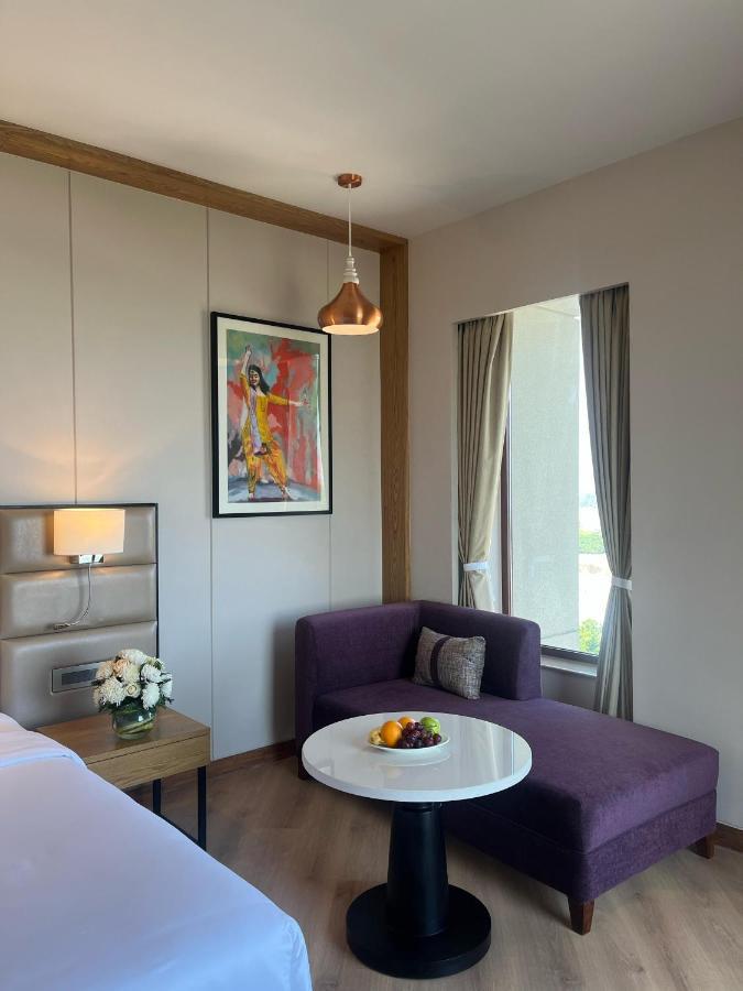 Ramada Encore By Wyndham Amritsar Airport Dış mekan fotoğraf