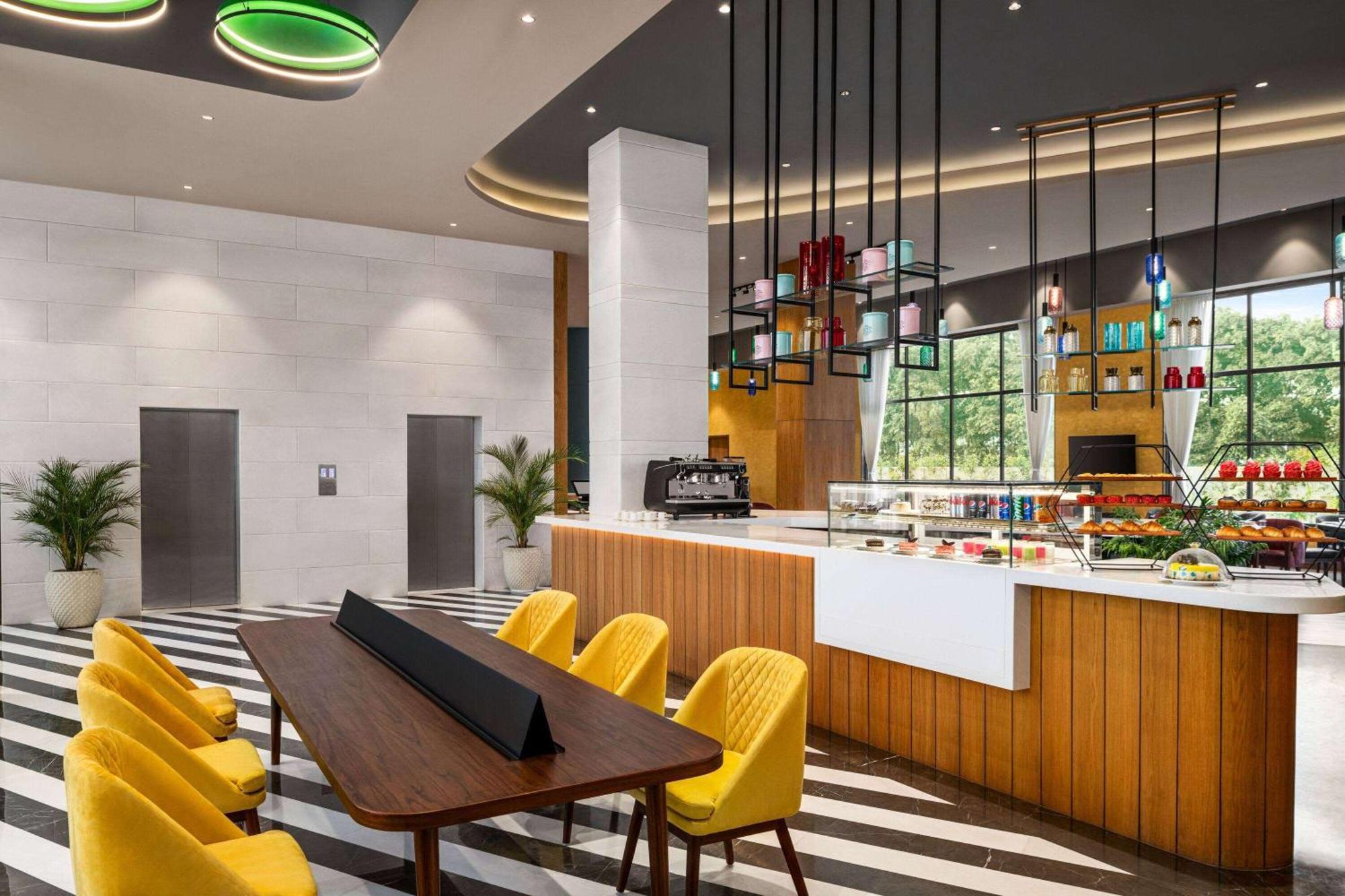 Ramada Encore By Wyndham Amritsar Airport Dış mekan fotoğraf